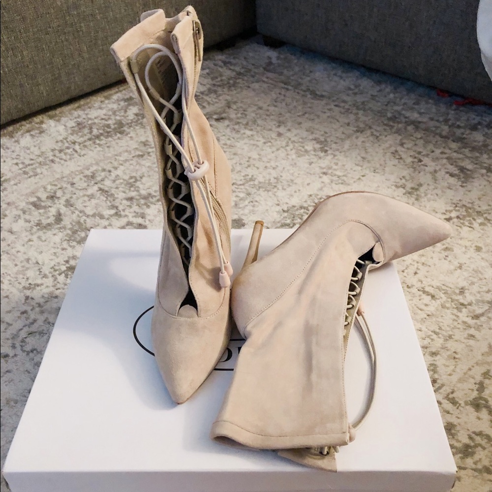 STEVE MADDEN BOOTS